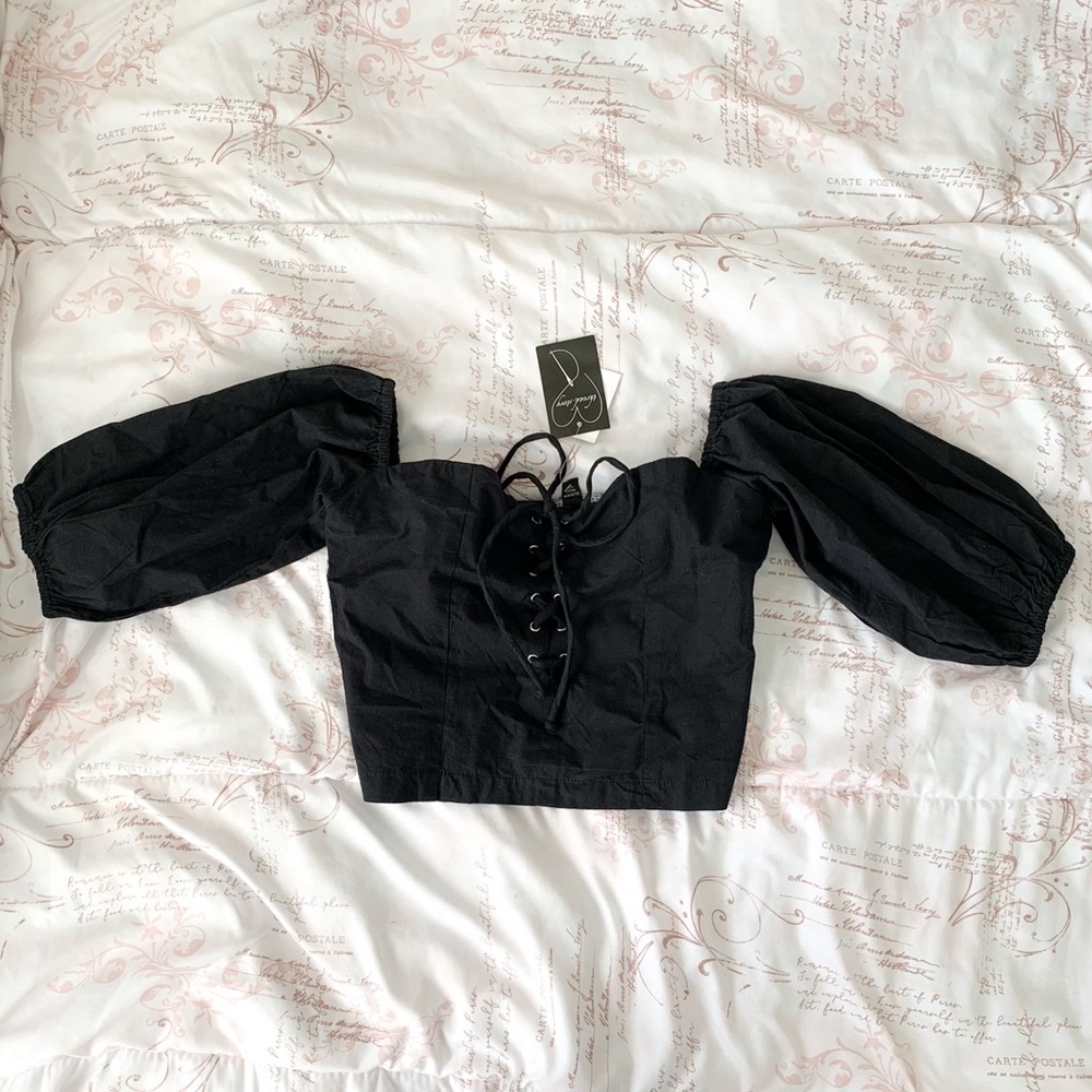 Lace Up Puffy Shoulder Top